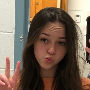 Meet your Posher, Chloe